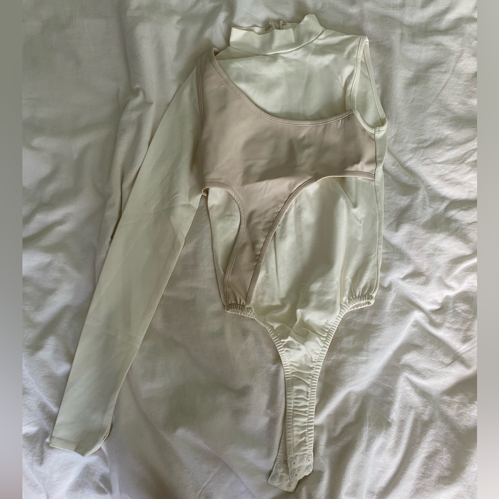 Women’s Maniere De Vior One Sleeve Bodysuit